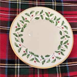 Lenox Holiday China Dinner Plate Holly Millennium Edition